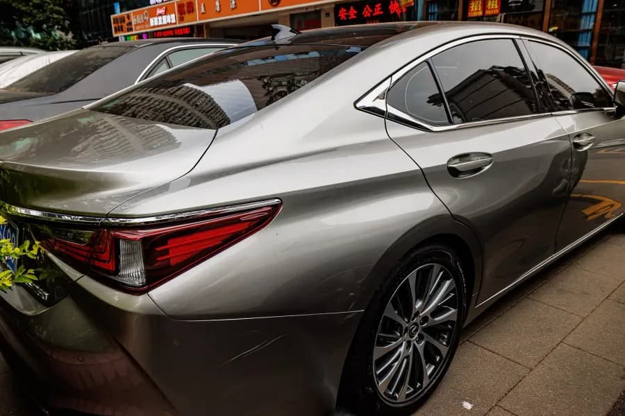 Lexus ES, 2019
